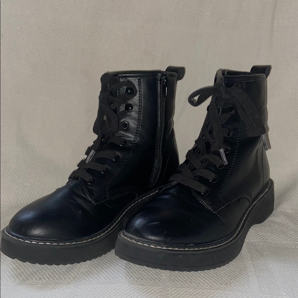 Madden Girl Black Lace-Up Women's Boots sz 7.5